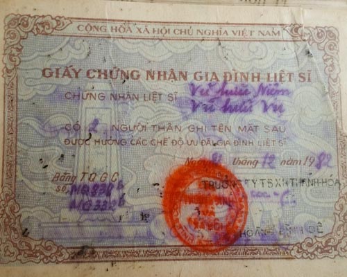 Chung-nhan-gia-dinh-liet-si